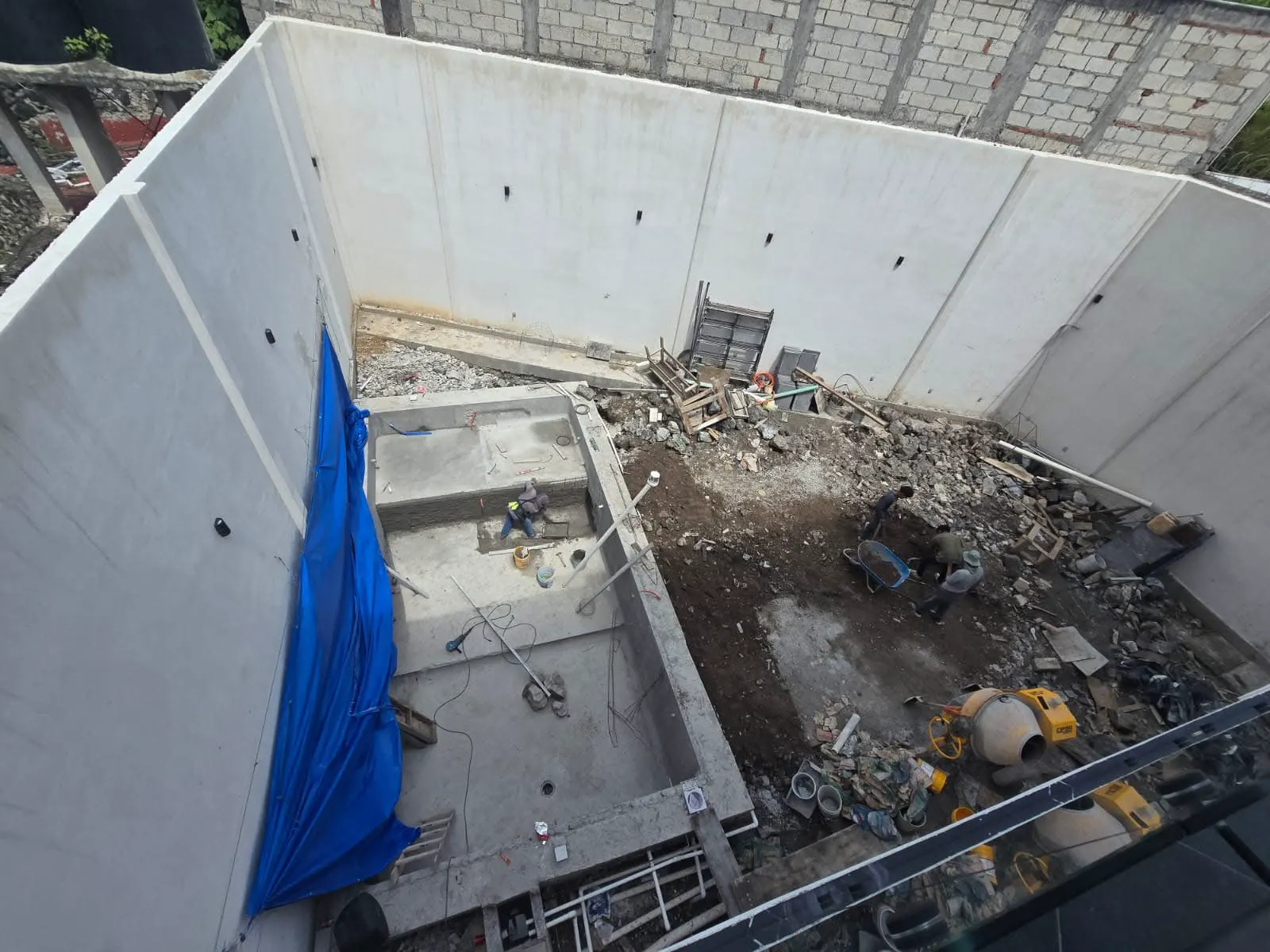 Vista superior de proceso constructivo